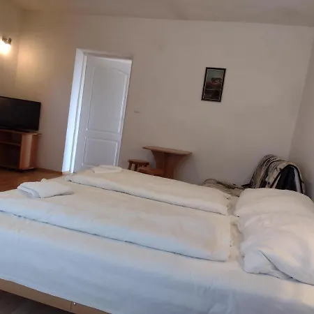 Priestranná Apartmánová Izba V Relax Dome Hannah Trávnica
